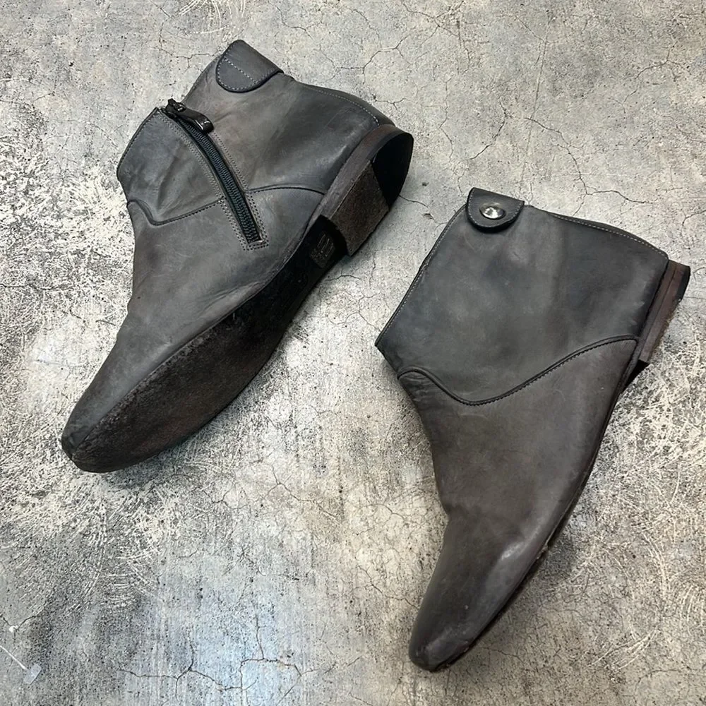 * Alberto Fermani charcoal leather ankle boots